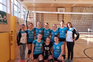 U18 mit Anna und Lisa Zimola